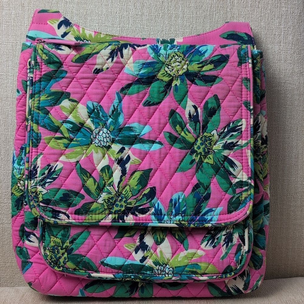 Vera Bradley Tropical Paradise Mailbag Crossbody Quilted Pink Floral Tote Bag